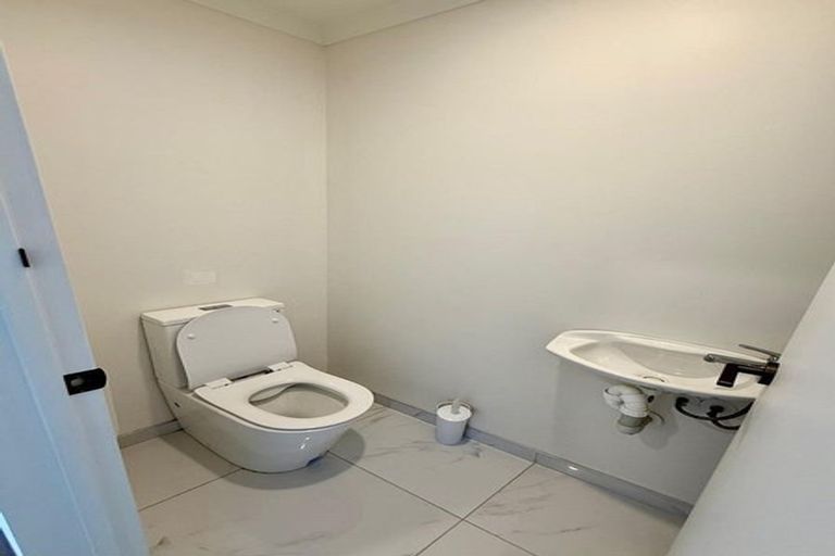 Photo of property in 52 Aspiring Avenue, Clover Park, Auckland, 2019