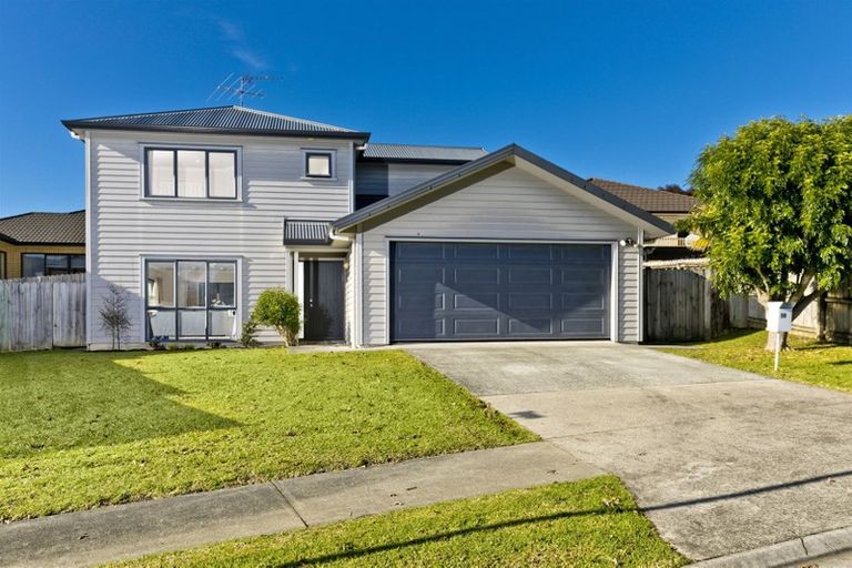 Photo of property in 14 Sapperton Drive, Henderson, Auckland, 0612