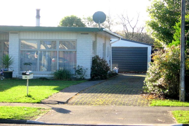 Photo of property in 96 Morrow Avenue, St Andrews, Hamilton, 3200