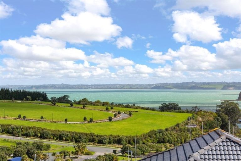 Photo of property in 52 Nautilus Drive, Gulf Harbour, Whangaparaoa, 0930