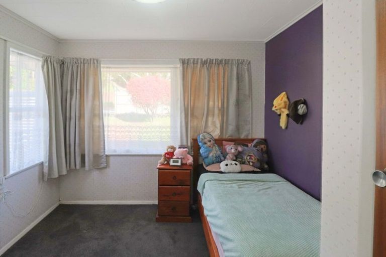 Photo of property in 44 Coast Road, Wainuiomata, Lower Hutt, 5014