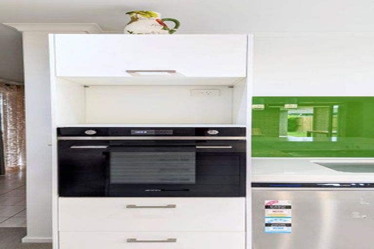 Photo of property in 18 Edgeview Crescent, Fitzroy, Hamilton, 3206