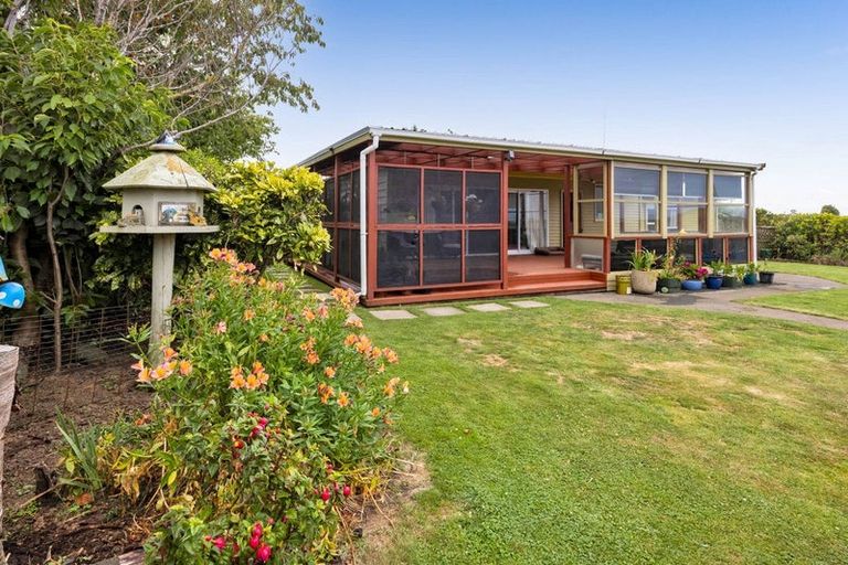 Photo of property in 15 Gilbert Street, Kakaramea, Patea, 4598
