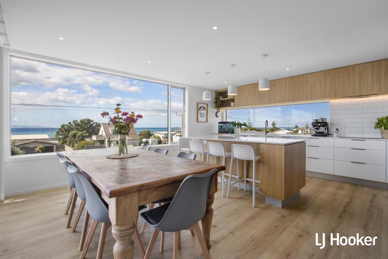 Photo of property in 246 Seaforth Road, Waihi Beach, 3611