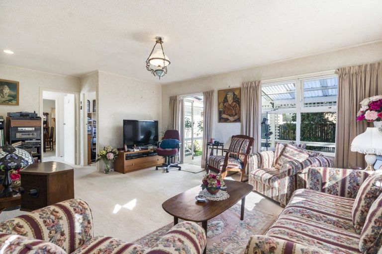 Photo of property in 32 Harapaki Road, Meadowbank, Auckland, 1072