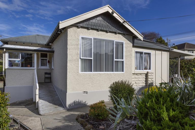 Photo of property in 60 Perth Street, South Hill, Oamaru, 9400