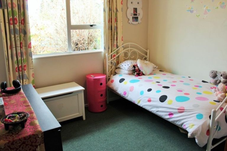 Photo of property in 3 Broderick Street, Te Anau, 9600