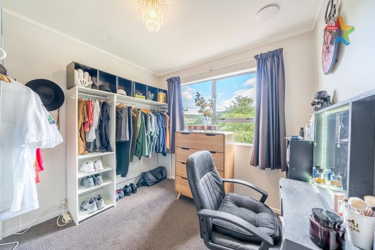 Photo of property in 4 John Street, Stokes Valley, Lower Hutt, 5019