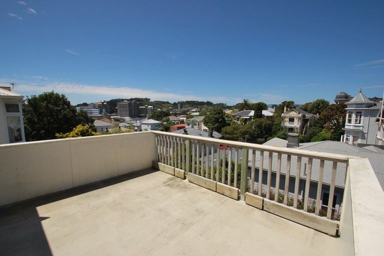 Photo of property in 315 Adelaide Road, Newtown, Wellington, 6021
