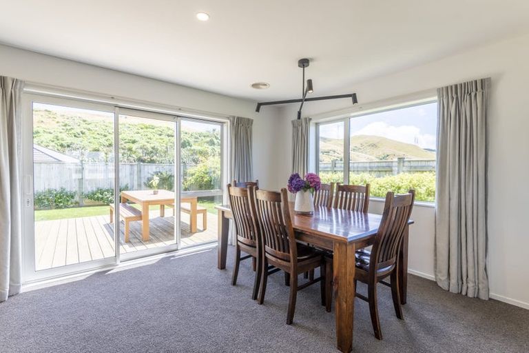 Photo of property in 4 Foxham Terrace, Churton Park, Wellington, 6037
