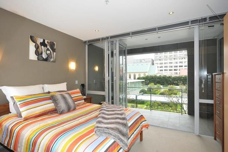 Photo of property in Sanctum Apartment, 10 Ebor Street, Te Aro, Wellington, 6011