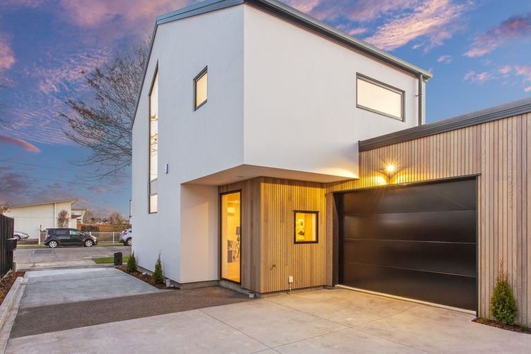 Photo of property in 1/125 Canon Street, Edgeware, Christchurch, 8013