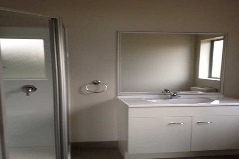 Photo of property in 3/14b Moffat Road, Red Beach, 0932