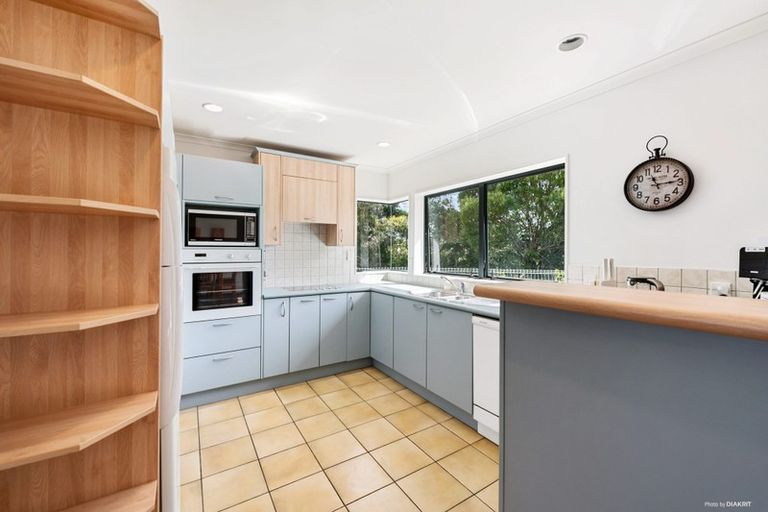 Photo of property in 14 Atworth Way, Burswood, Auckland, 2013