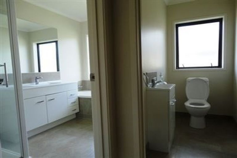 Photo of property in 67 Castellina Drive, Karaka, Papakura, 2113