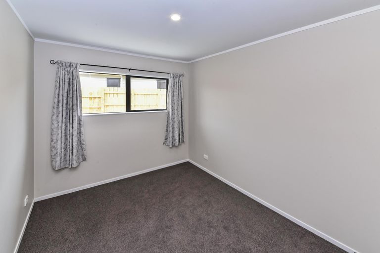 Photo of property in 67b Arimu Road, Papakura, 2110
