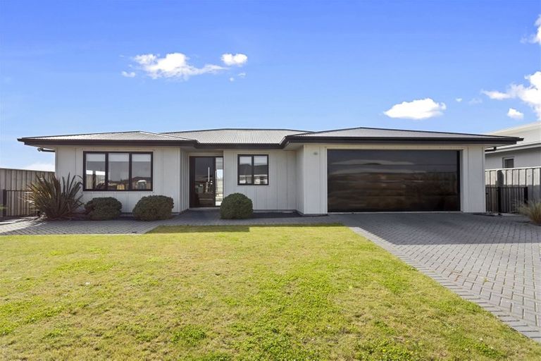 Photo of property in 91 Te Hurunui Drive, Pegasus, 7612
