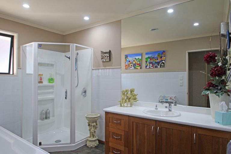 Photo of property in 17 Charles Street, Weston, Oamaru, 9401