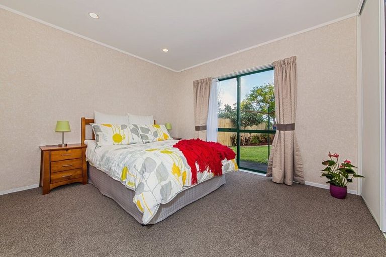 Photo of property in 39 Davington Way, Burswood, Auckland, 2013