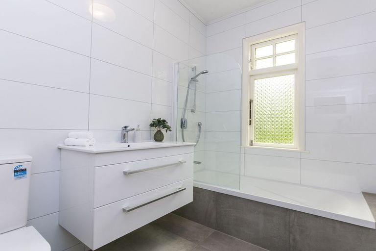 Photo of property in 22 Liffey Crescent, Island Bay, Wellington, 6023