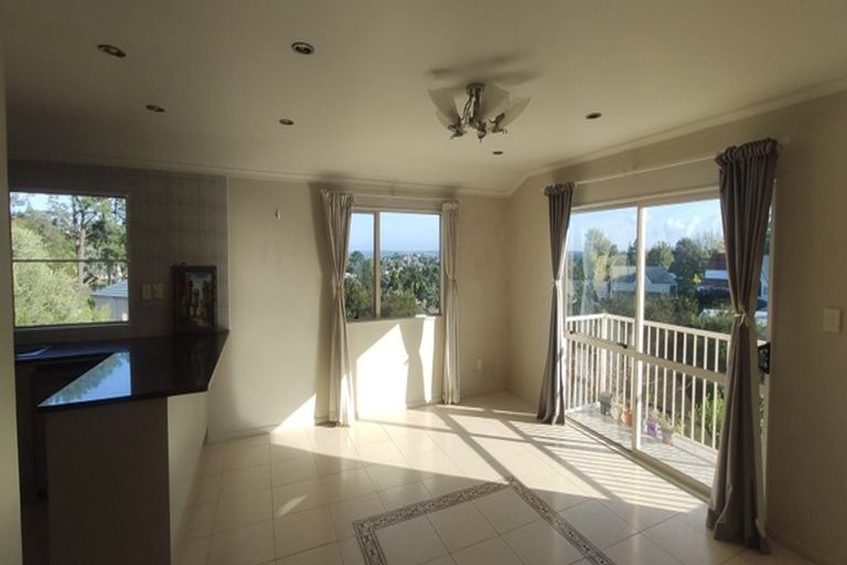 Photo of property in 48 Monte Cassino Place, Birkdale, Auckland, 0626