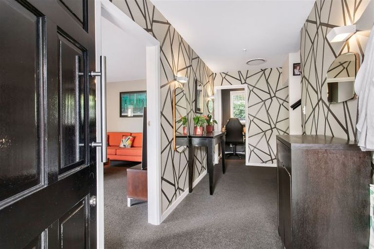 Photo of property in 26 Grahams Road, Ilam, Christchurch, 8041