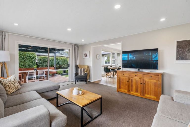 Photo of property in 215 Grimseys Road, Redwood, Christchurch, 8051