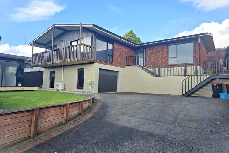 Photo of property in 68 Welcome Bay Road, Welcome Bay, Tauranga, 3112