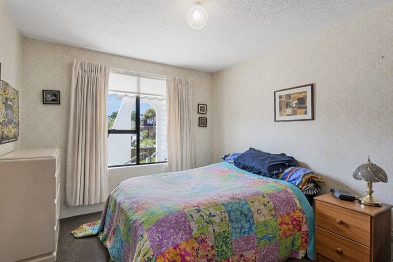 Photo of property in 1/23 Resolution Place, Bryndwr, Christchurch, 8053