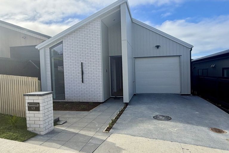 Photo of property in 17 Mahinga Kai Road, Orewa, 0931
