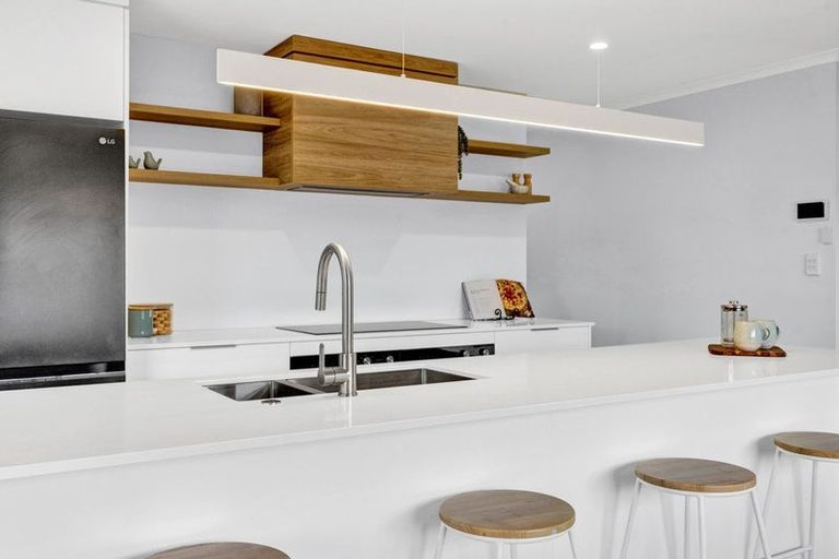 Photo of property in 5 Marlin Terrace, Bell Block, New Plymouth, 4312