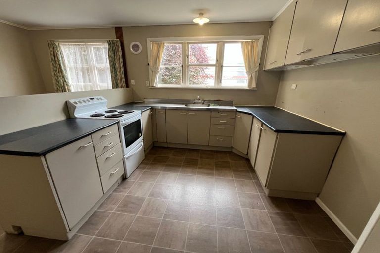 Photo of property in 36 Ferguson Street, Awapuni, Palmerston North, 4412