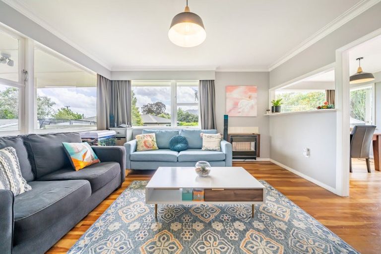 Photo of property in 65 Moeraki Road, Maoribank, Upper Hutt, 5018