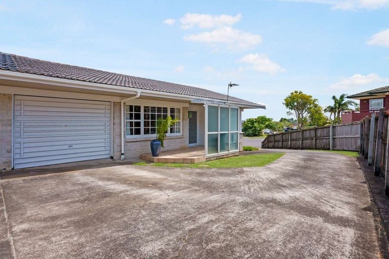 Photo of property in 1/52 Galsworthy Place, Bucklands Beach, Auckland, 2014