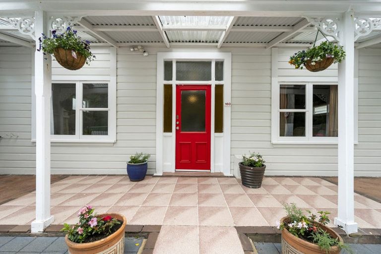 Photo of property in 160 Russell Terrace, Berhampore, Wellington, 6023