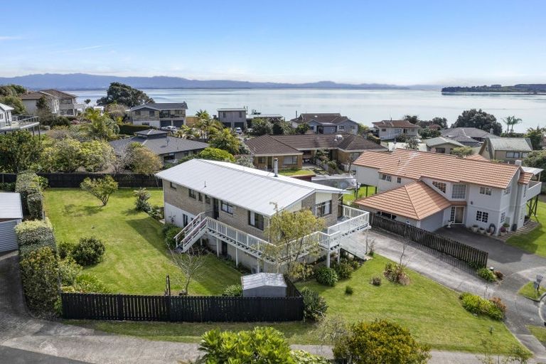 Photo of property in 12 Ruamoana Place, Omokoroa, 3114