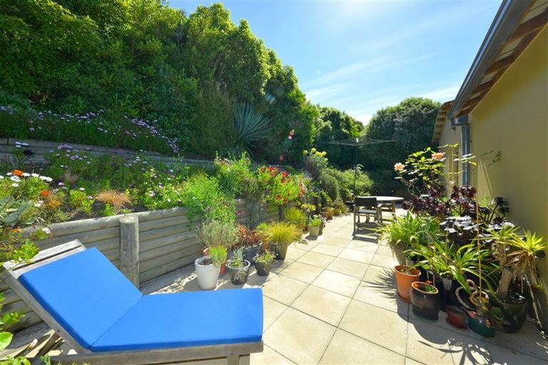 Photo of property in 5 Gardenhill Lane, Redcliffs, Christchurch, 8081