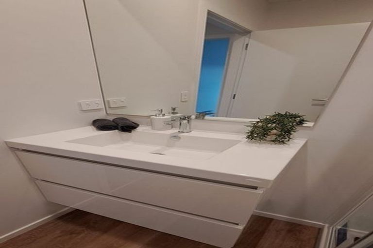 Photo of property in 22b Palmer Crescent, Silverstream, Upper Hutt, 5019