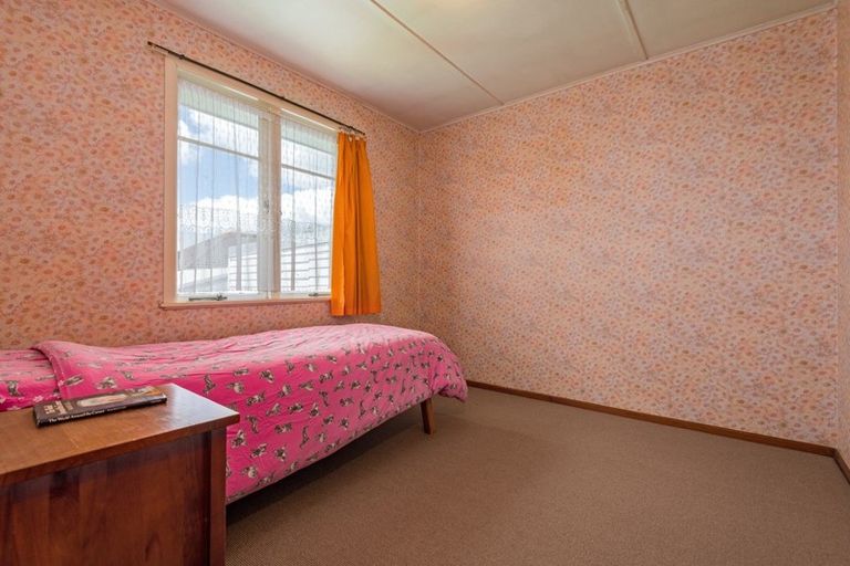 Photo of property in 646 Featherston Street, Roslyn, Palmerston North, 4414