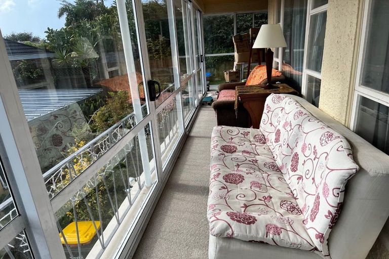 Photo of property in 1/18 Newhaven Terrace, Mairangi Bay, Auckland, 0630