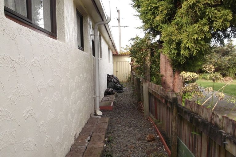 Photo of property in 9 Weraroa Road, Levin, 5510