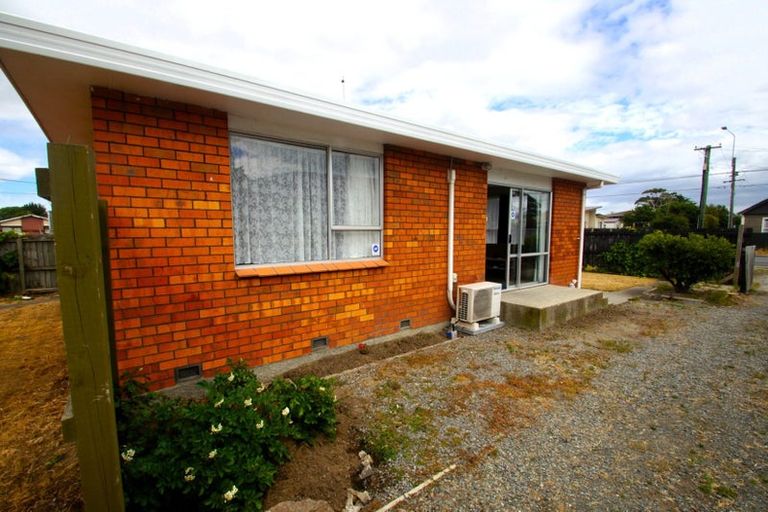 Photo of property in 276 Pages Road, Wainoni, Christchurch, 8061