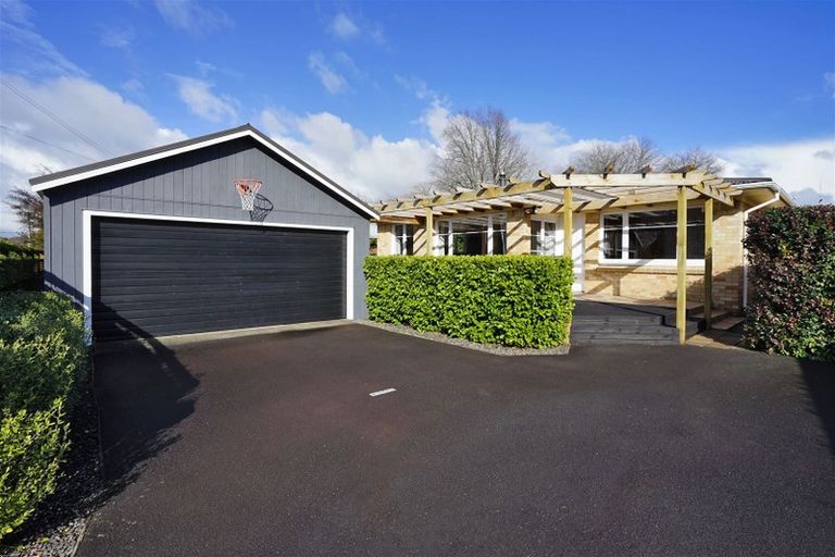 Photo of property in 4 Berkley Avenue, Hillcrest, Hamilton, 3216