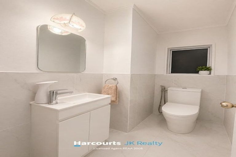 Photo of property in 2/8 Mangarata Avenue, Papatoetoe, Auckland, 2025
