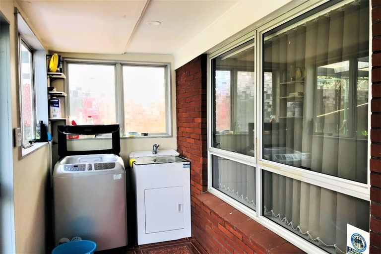 Photo of property in 5 Lendenfeld Drive, Papatoetoe, Auckland, 2025