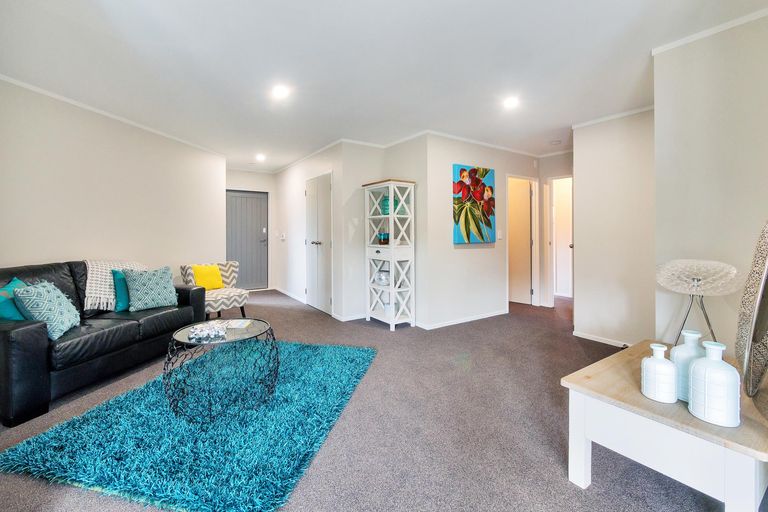 Photo of property in 67a Arimu Road, Papakura, 2110