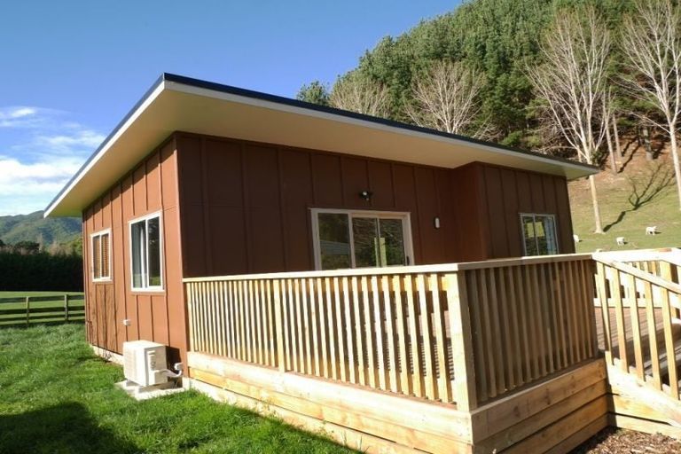 Photo of property in 11 Kebbell Drive, Waikanae, 5391