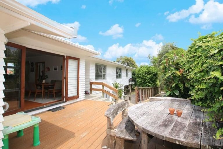 Photo of property in 5 Orne Street, Torbay, Auckland, 0630