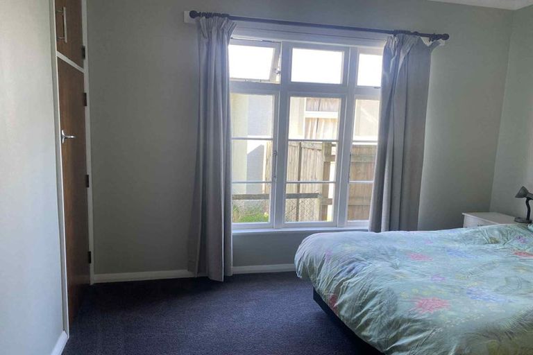Photo of property in 25 Liverpool Street, Takaro, Palmerston North, 4412
