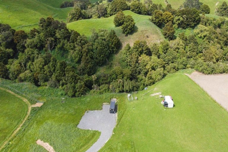 Photo of property in 183 Kiritaki Road, Dannevirke, 4972